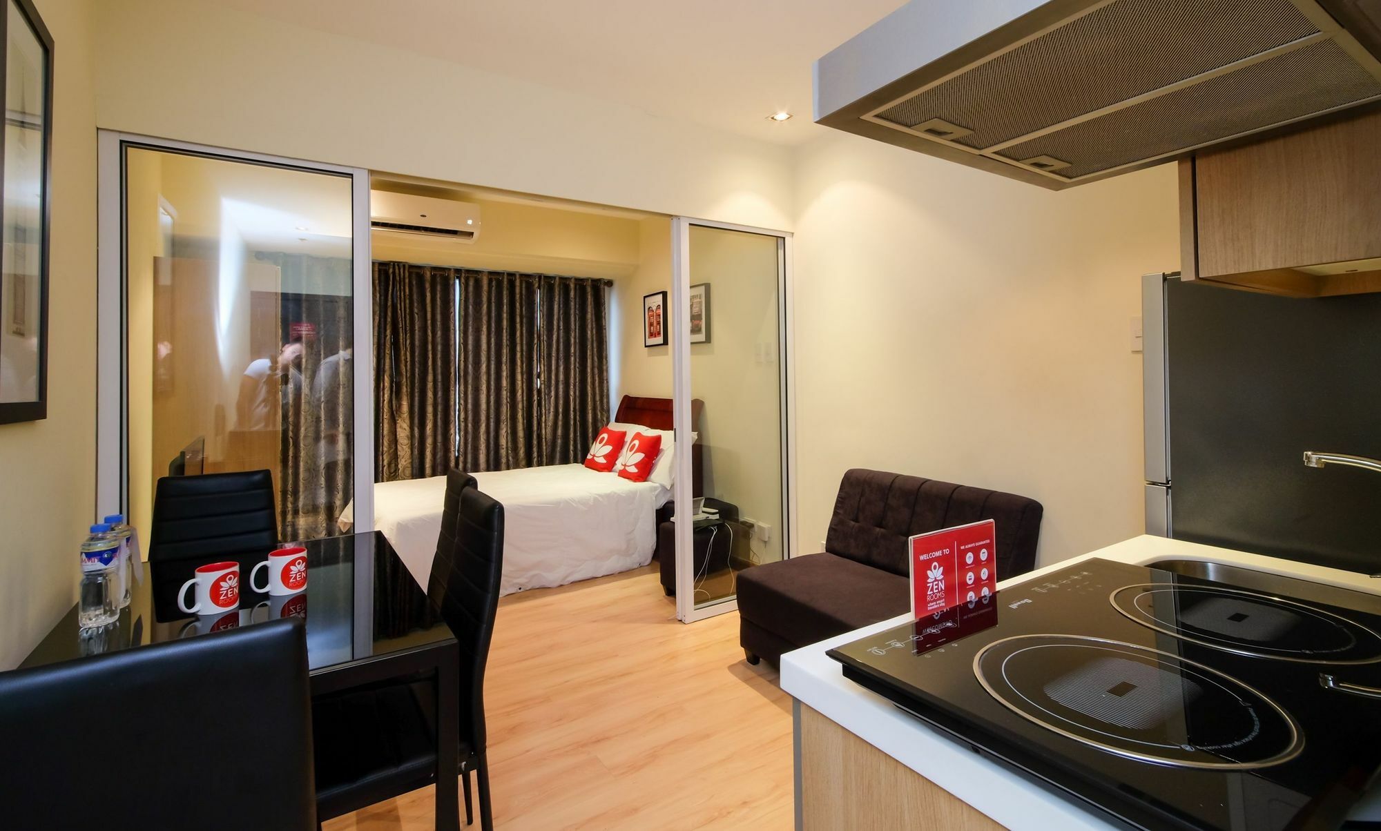Zen Home Knightsbridge Residences Makati Макати Экстерьер фото
