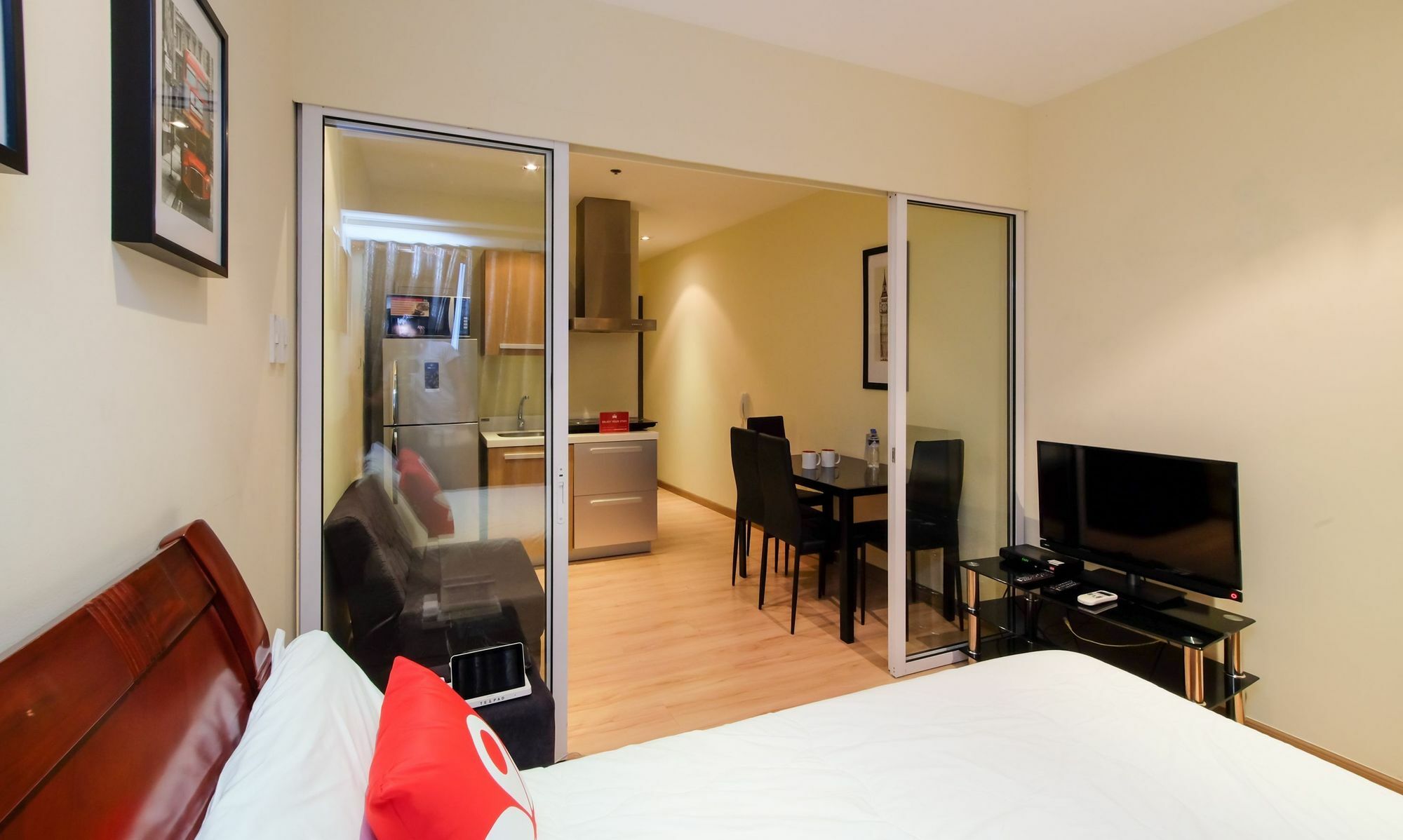 Zen Home Knightsbridge Residences Makati Макати Экстерьер фото